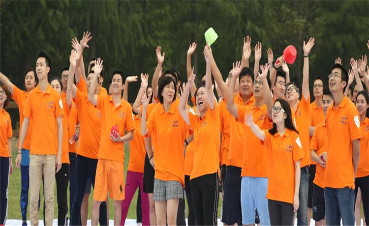 素质拓展：关于学生团建的几点看法